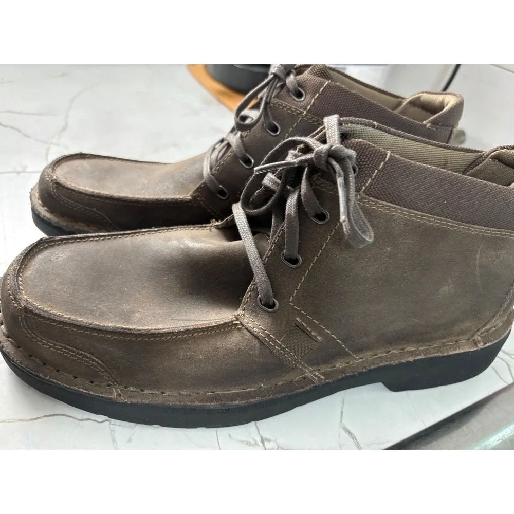 Clarks Mens 86233 Brown Leather Chukka Boots Moc Toe Lace Up Ankle 9.5M